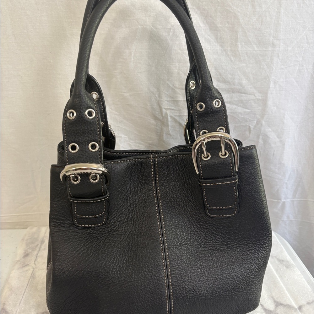 EUC Tignanello Black Leather Shoulder Bag with Silver Accents